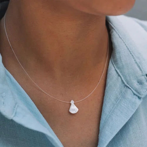 Colar de Fio Nylon Nossa Senhora Aparecida Madre Pérola