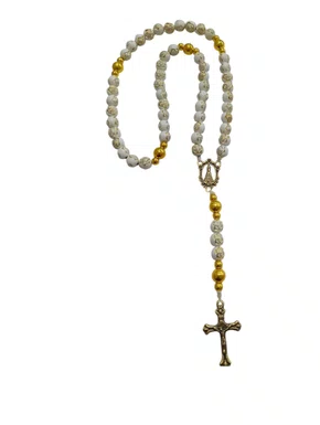 Terço feito no Cordão - Branco Flor